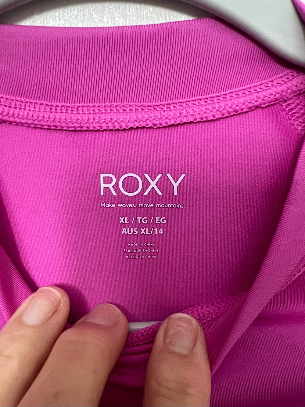 Roxy Women's Pink Whole Hearted Long Sleeve Rash Guard UPF 50 Size XL NWT - Picture 3 of 9